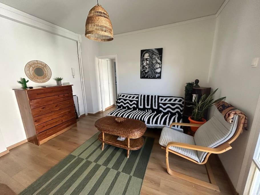 Bohemian Cozy Flat, With Terrace 24h Available, Self- Check In Appartement Athènes